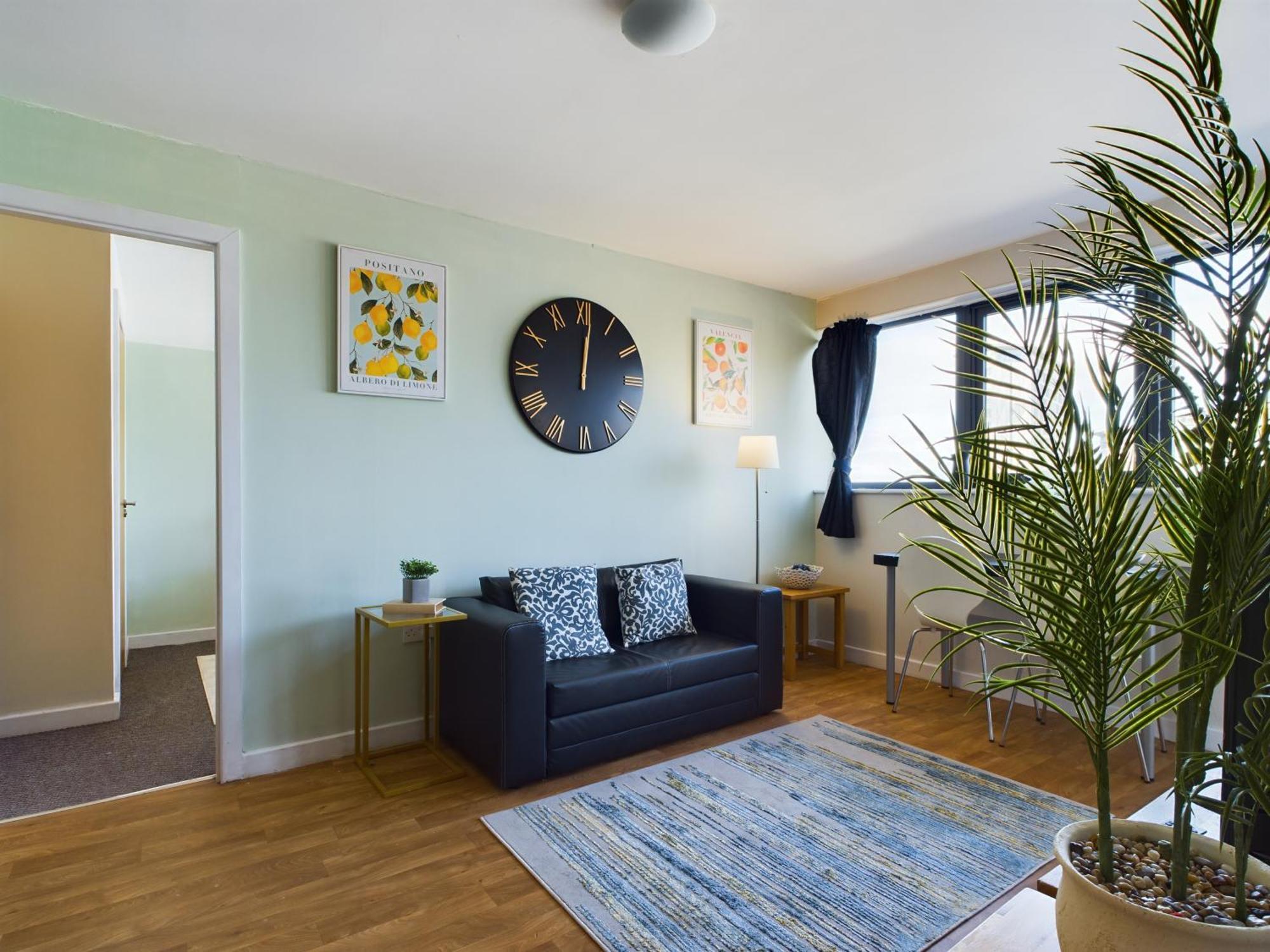 Stylish 2 Beds 4 Guests * Liverpool